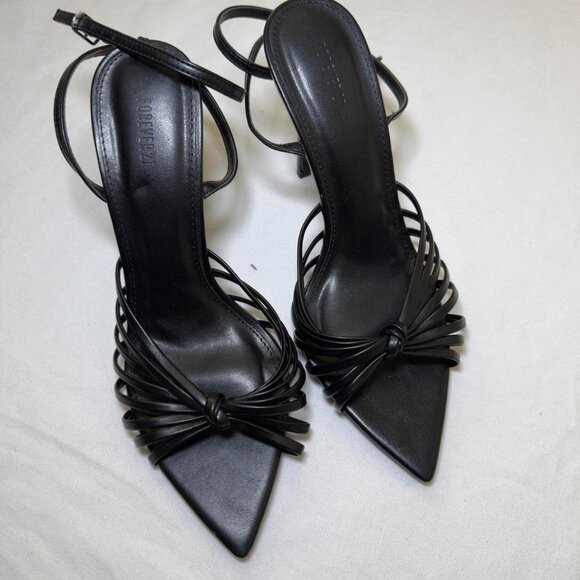 Forever 21 Women's Black Courts - Picture 2 of 3